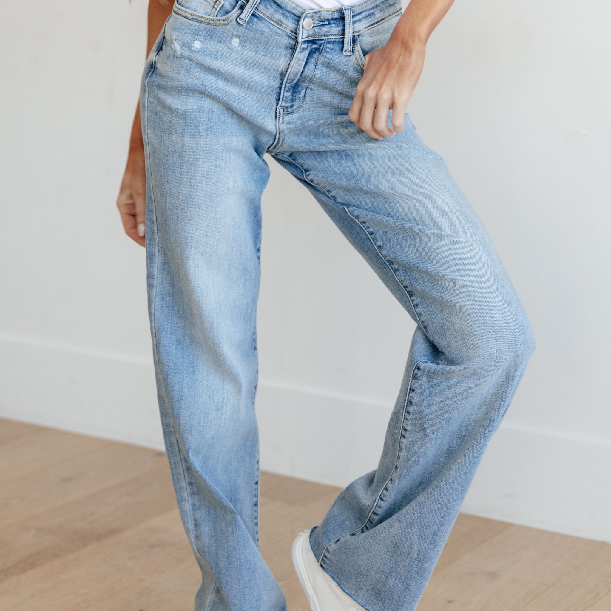 Judy Blue Mildred High Rise V Front Waistband Straight JeansJudy Blue Mildred High Rise V Front Waistband Straight Jeans