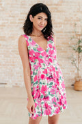 Summer V-Neck Dress in Pink